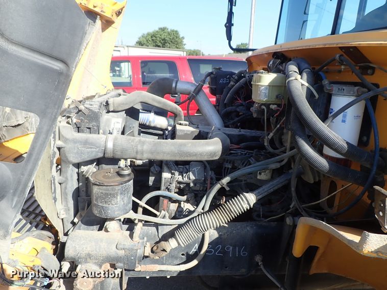 image for item DE5456 1999 Freightliner FS65 Thomas school bus