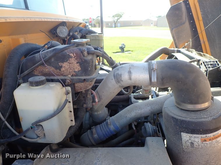 image for item DE5456 1999 Freightliner FS65 Thomas school bus