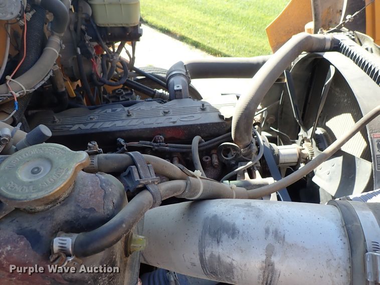 image for item DE5456 1999 Freightliner FS65 Thomas school bus