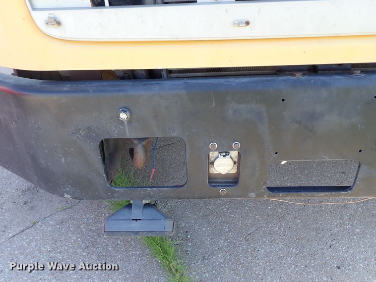 image for item DE5456 1999 Freightliner FS65 Thomas school bus