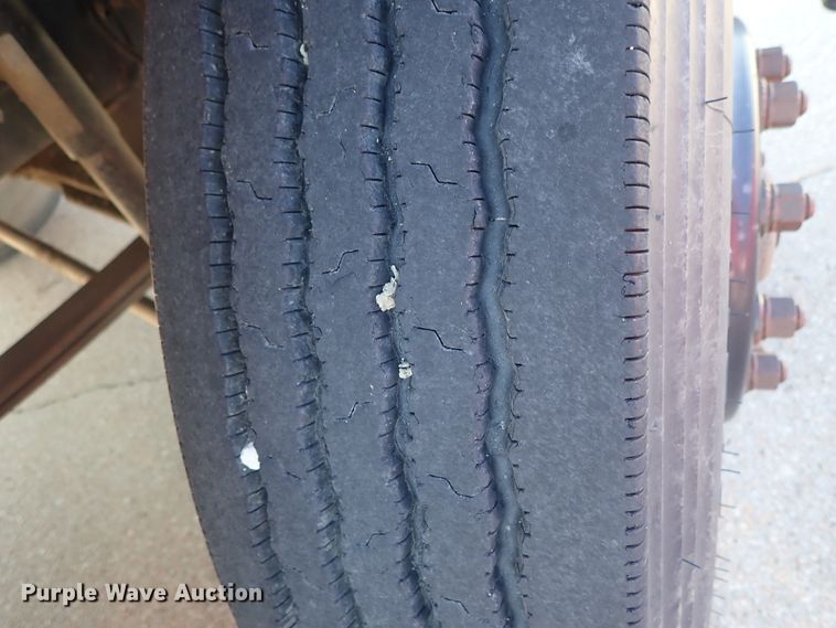 image for item DE5456 1999 Freightliner FS65 Thomas school bus