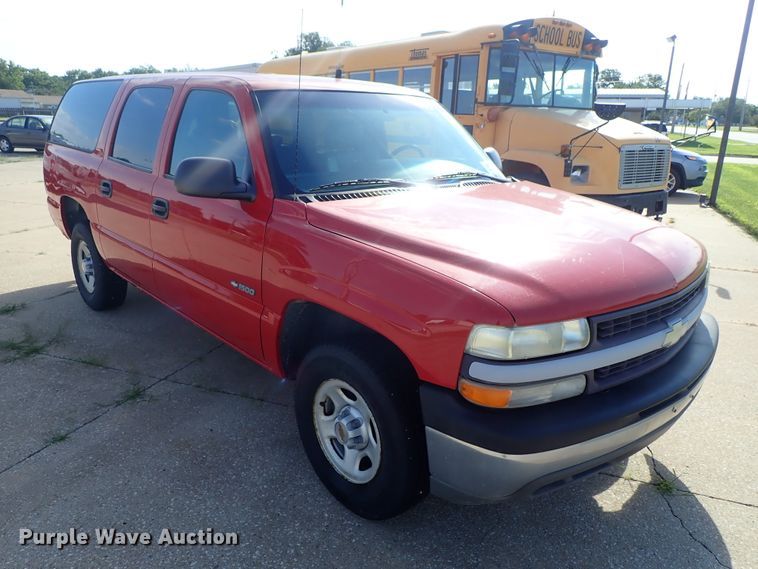 image for item DE5457 2000 Chevrolet Suburban C1500 SUV