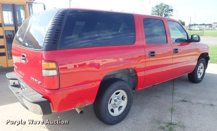 image for item DE5457 2000 Chevrolet Suburban C1500 SUV