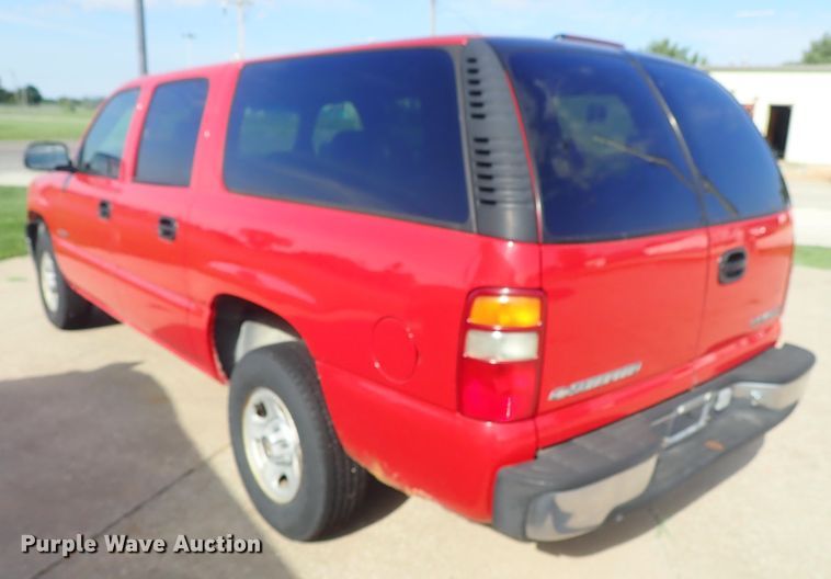 image for item DE5457 2000 Chevrolet Suburban C1500 SUV