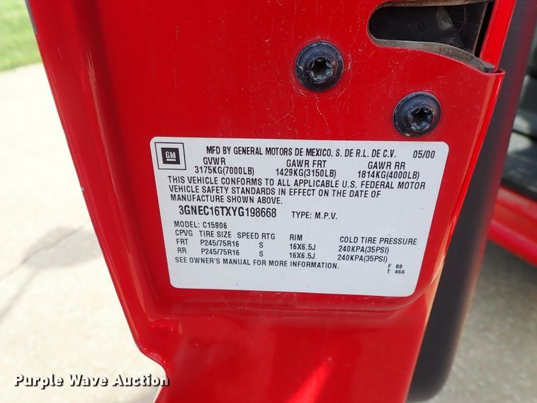 image for item DE5457 2000 Chevrolet Suburban C1500 SUV