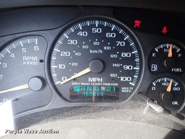 image for item DE5457 2000 Chevrolet Suburban C1500 SUV