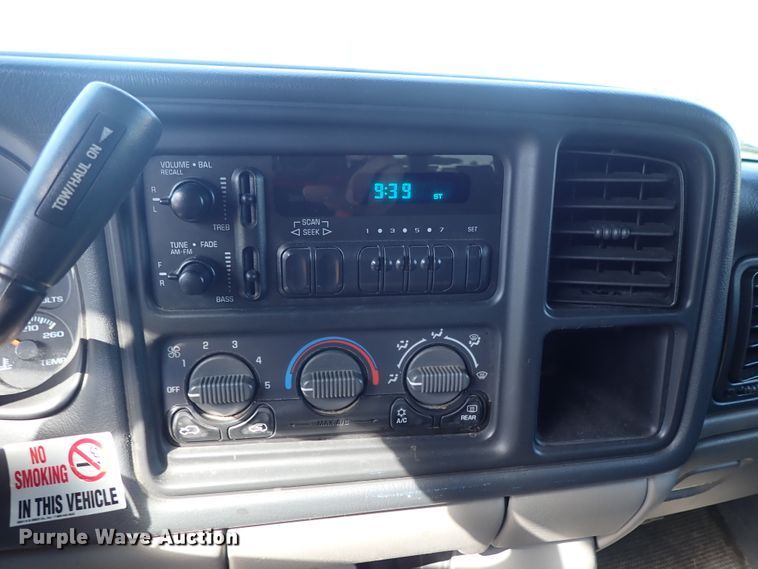 image for item DE5457 2000 Chevrolet Suburban C1500 SUV