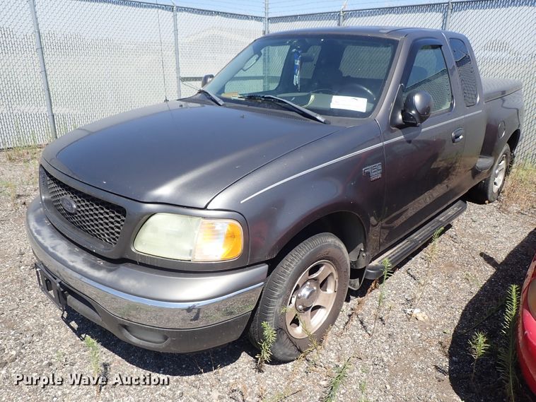 image for item DE5466 2003 Ford F150 SuperCab pickup truck