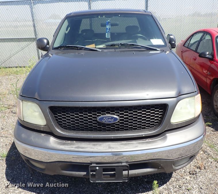 image for item DE5466 2003 Ford F150 SuperCab pickup truck