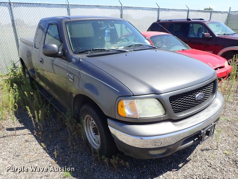 image for item DE5466 2003 Ford F150 SuperCab pickup truck