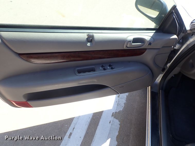 image for item DE5478 2001 Chrysler Sebring convertible