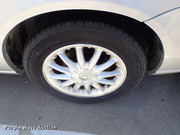 image for item DE5478 2001 Chrysler Sebring convertible