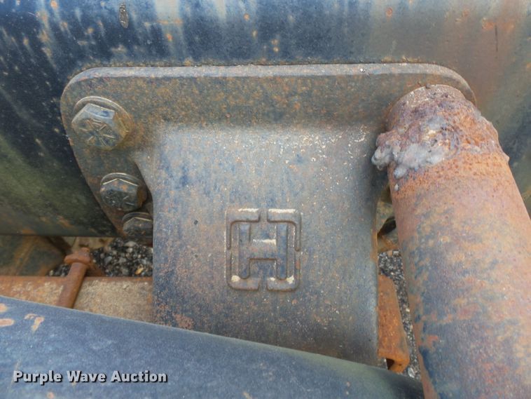 image for item DE7832 1989 Ford L9000 semi truck