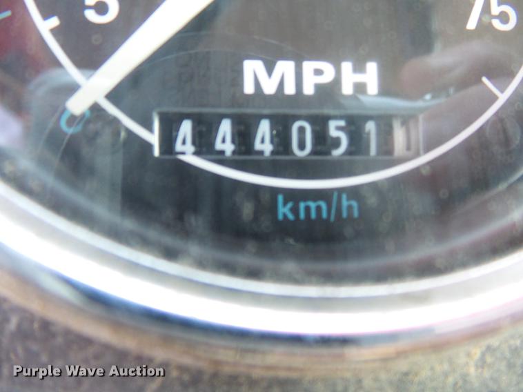 image for item DE7832 1989 Ford L9000 semi truck