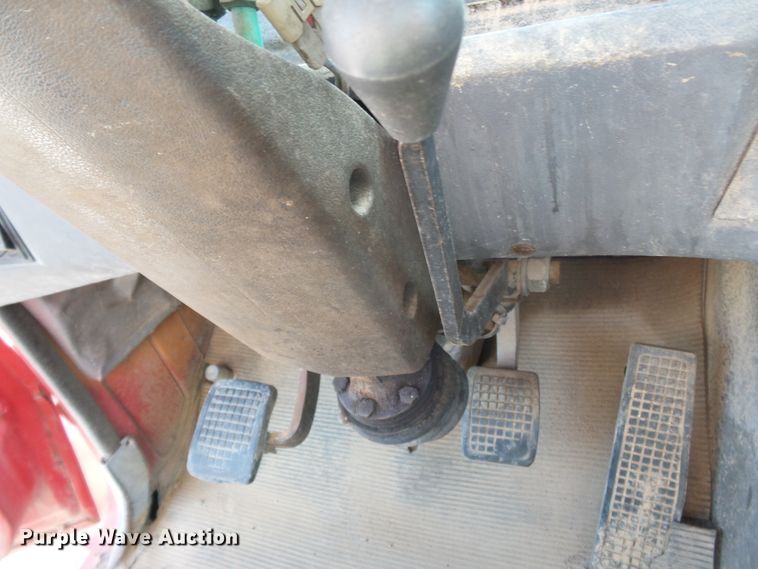 image for item DE7832 1989 Ford L9000 semi truck