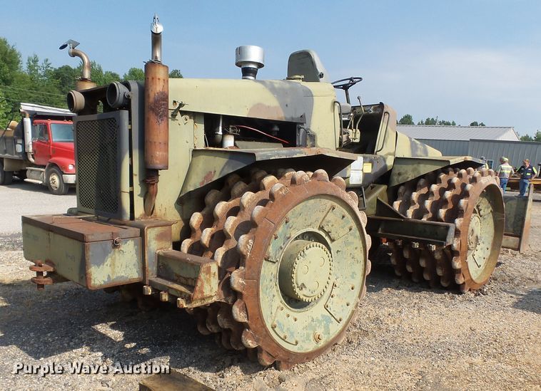 image for item DE7833 1977 Bomag K300 landfill compactor
