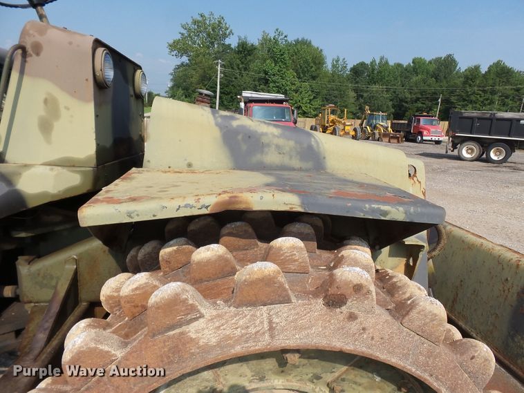 image for item DE7833 1977 Bomag K300 landfill compactor