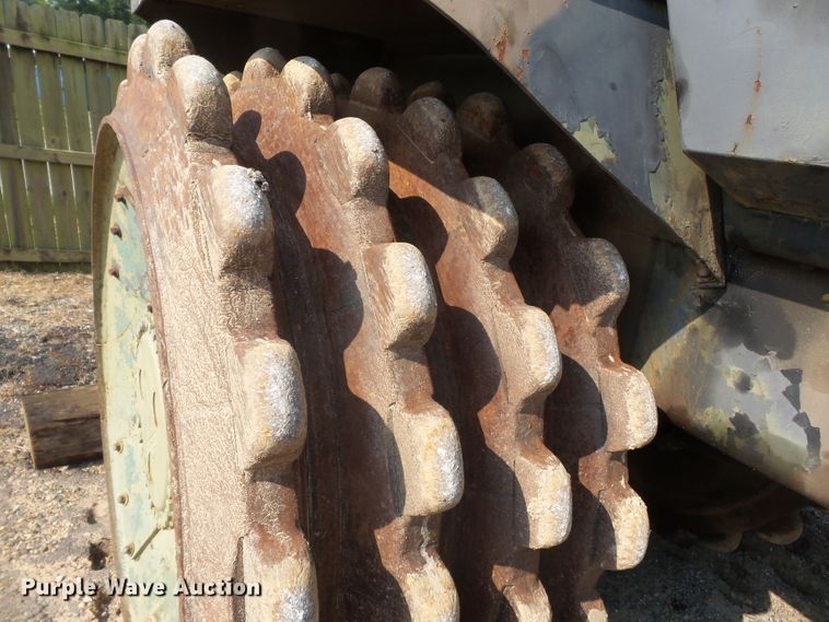 image for item DE7833 1977 Bomag K300 landfill compactor