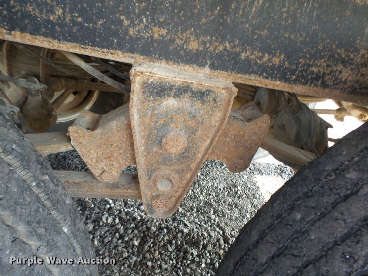 image for item DE7834 2004 Davis PDT12-7 end dump trailer