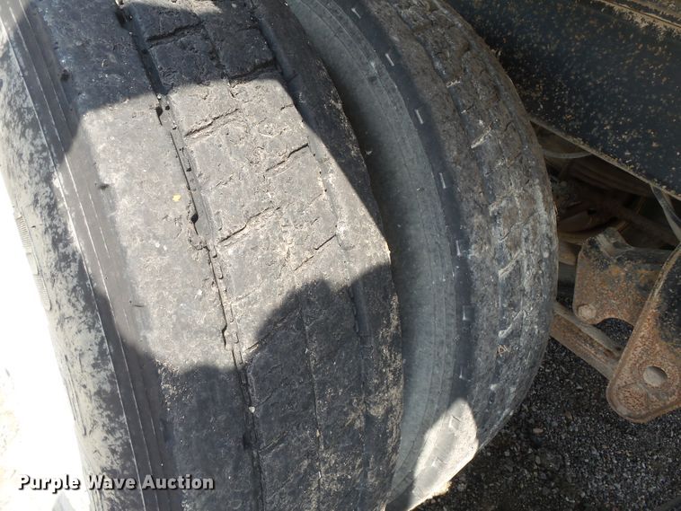 image for item DE7835 2004 Davis PDT12-7 end dump trailer