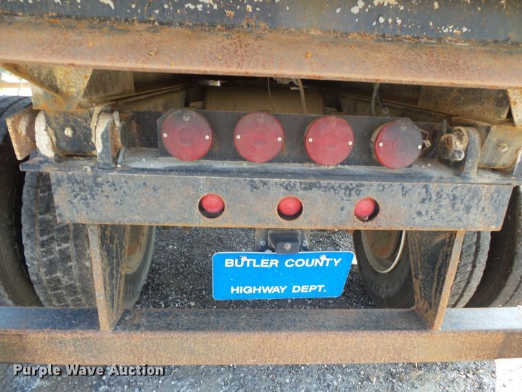 image for item DE7835 2004 Davis PDT12-7 end dump trailer