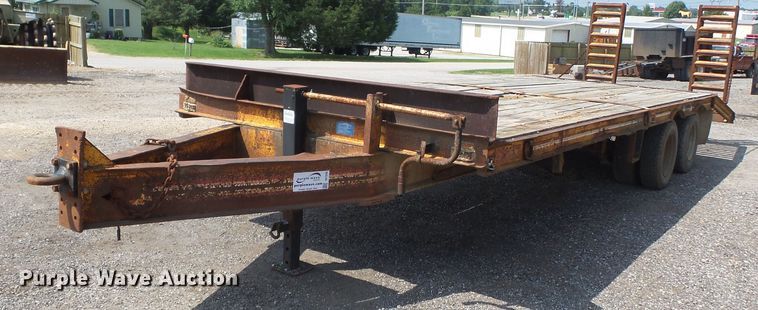 image for item DE7836 1990 CZ Engineering CZ720KT equipment trailer