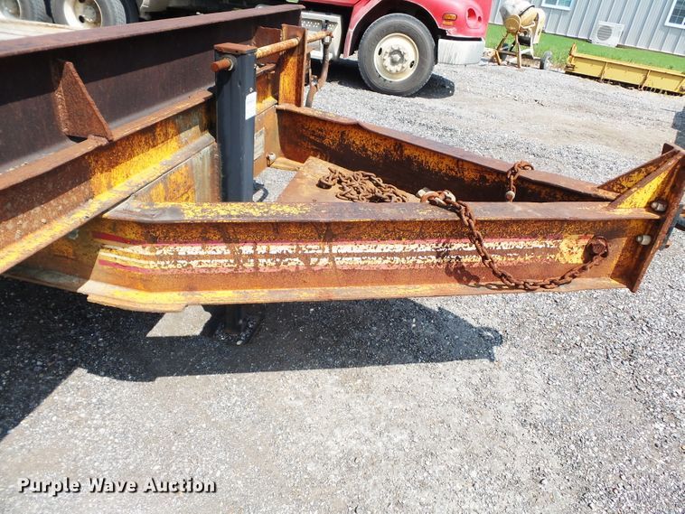image for item DE7836 1990 CZ Engineering CZ720KT equipment trailer
