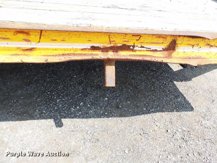 image for item DE7836 1990 CZ Engineering CZ720KT equipment trailer