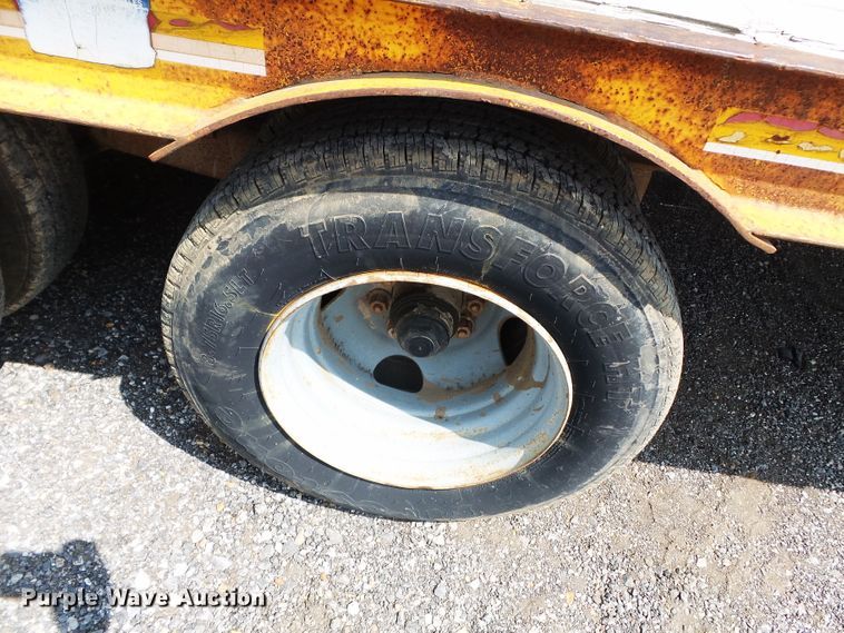 image for item DE7836 1990 CZ Engineering CZ720KT equipment trailer