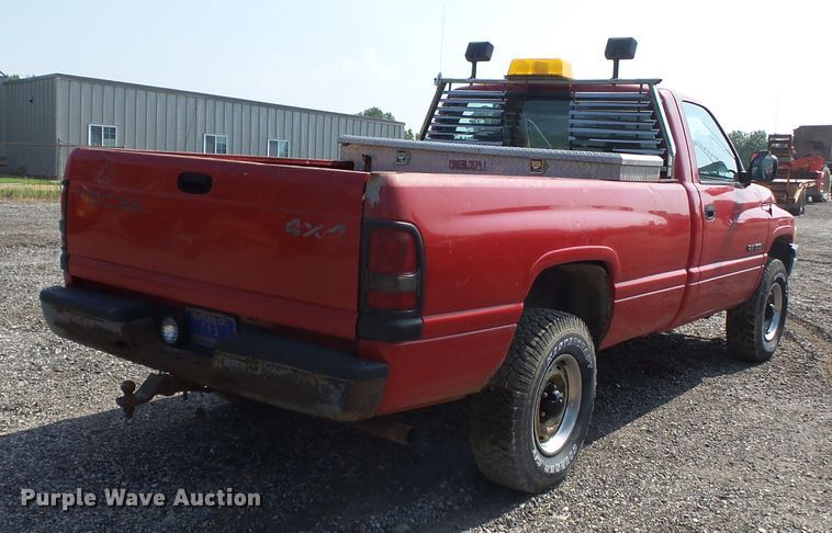 image for item DE7839 1996 Dodge Ram 1500 pickup truck