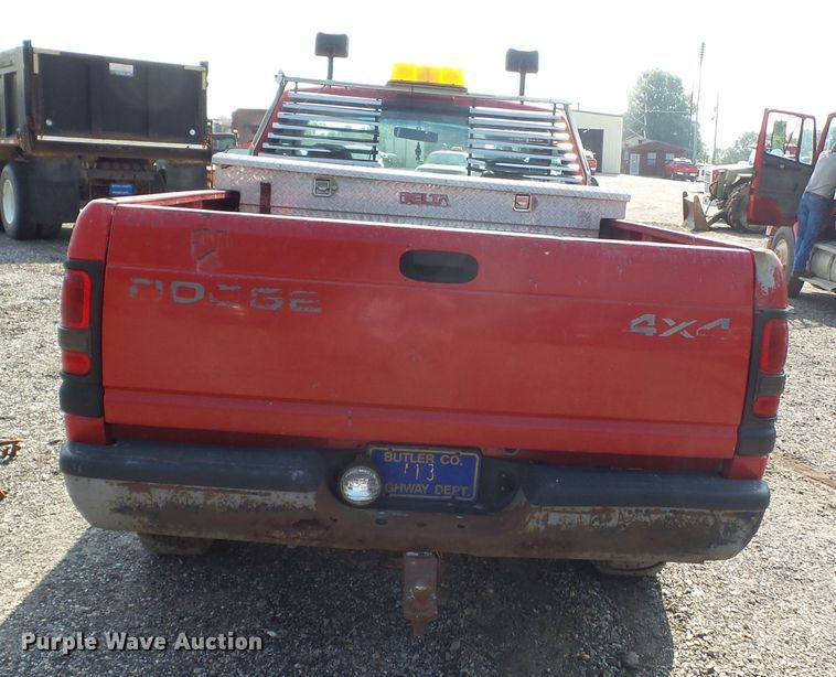 image for item DE7839 1996 Dodge Ram 1500 pickup truck