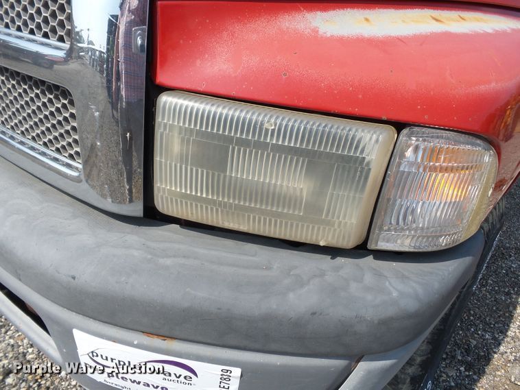 image for item DE7839 1996 Dodge Ram 1500 pickup truck