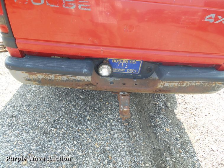 image for item DE7839 1996 Dodge Ram 1500 pickup truck