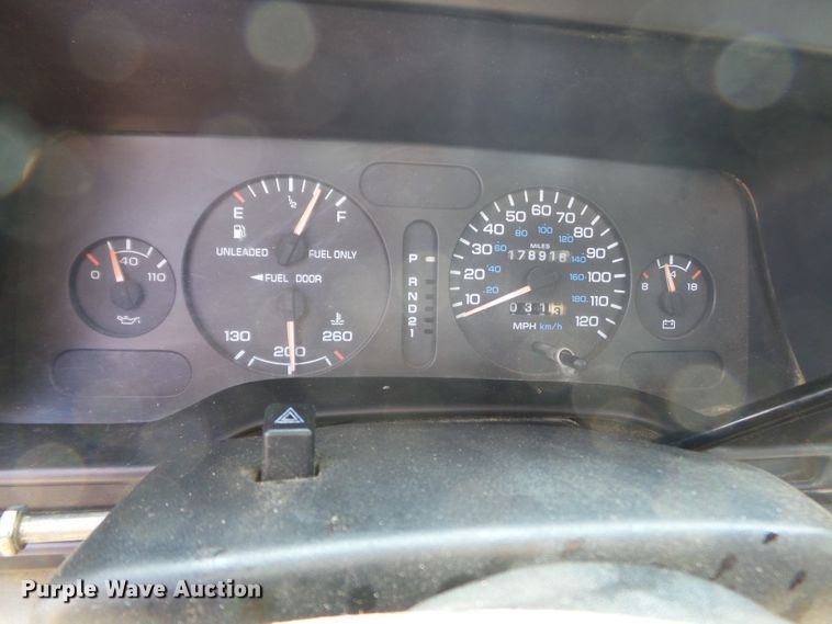 image for item DE7839 1996 Dodge Ram 1500 pickup truck