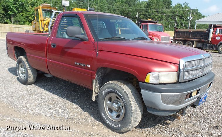 image for item DE7840 1998 Dodge Ram 1500 pickup truck