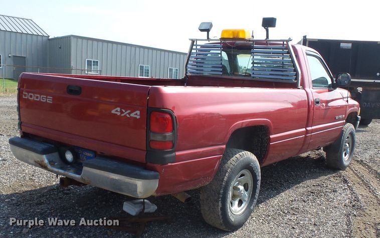 image for item DE7840 1998 Dodge Ram 1500 pickup truck