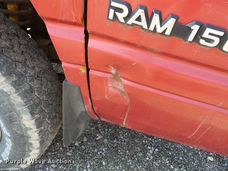 image for item DE7840 1998 Dodge Ram 1500 pickup truck