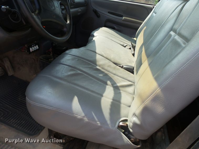 image for item DE7840 1998 Dodge Ram 1500 pickup truck