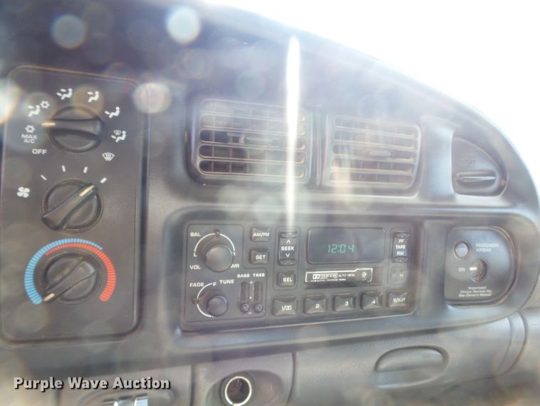 image for item DE7840 1998 Dodge Ram 1500 pickup truck