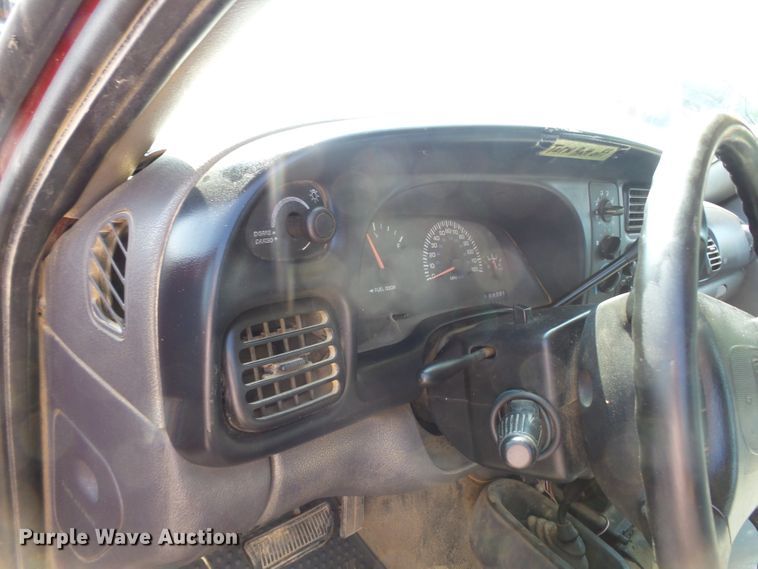 image for item DE7840 1998 Dodge Ram 1500 pickup truck