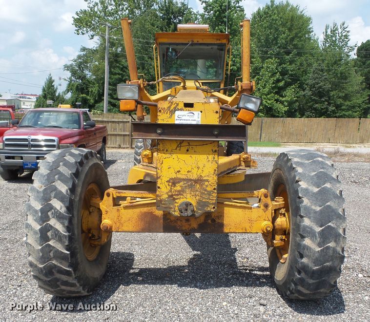 image for item DE7841 1987 John Deere 770B motor grader