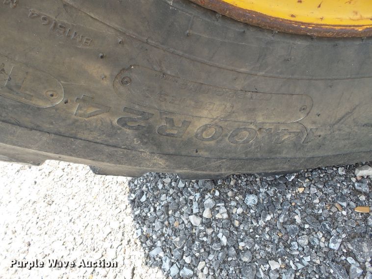 image for item DE7841 1987 John Deere 770B motor grader