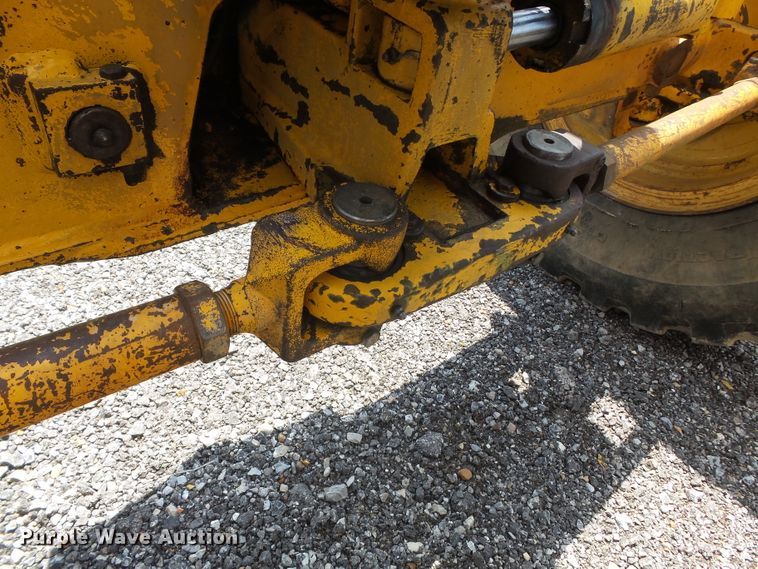 image for item DE7841 1987 John Deere 770B motor grader