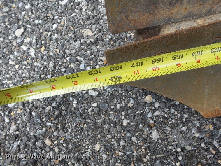 image for item DE7841 1987 John Deere 770B motor grader