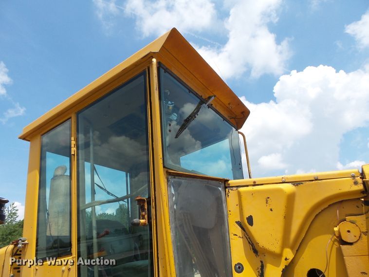 image for item DE7841 1987 John Deere 770B motor grader