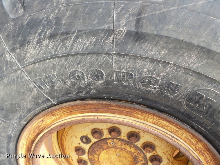 image for item DE7841 1987 John Deere 770B motor grader