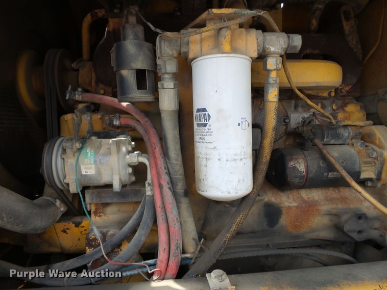 image for item DE7841 1987 John Deere 770B motor grader