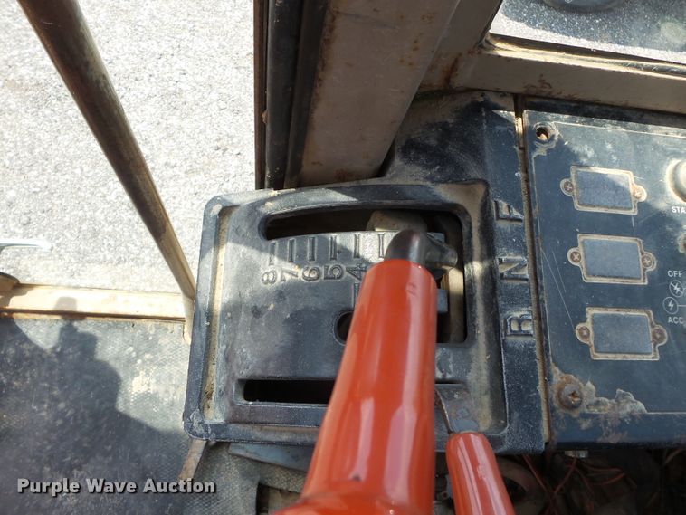 image for item DE7841 1987 John Deere 770B motor grader