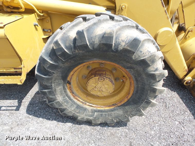 image for item DE7842 2003 Caterpillar 420D backhoe