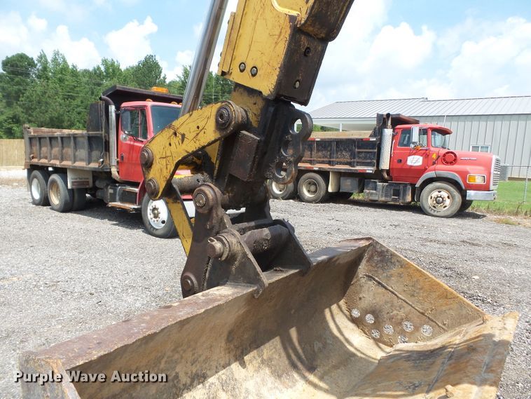 image for item DE7842 2003 Caterpillar 420D backhoe